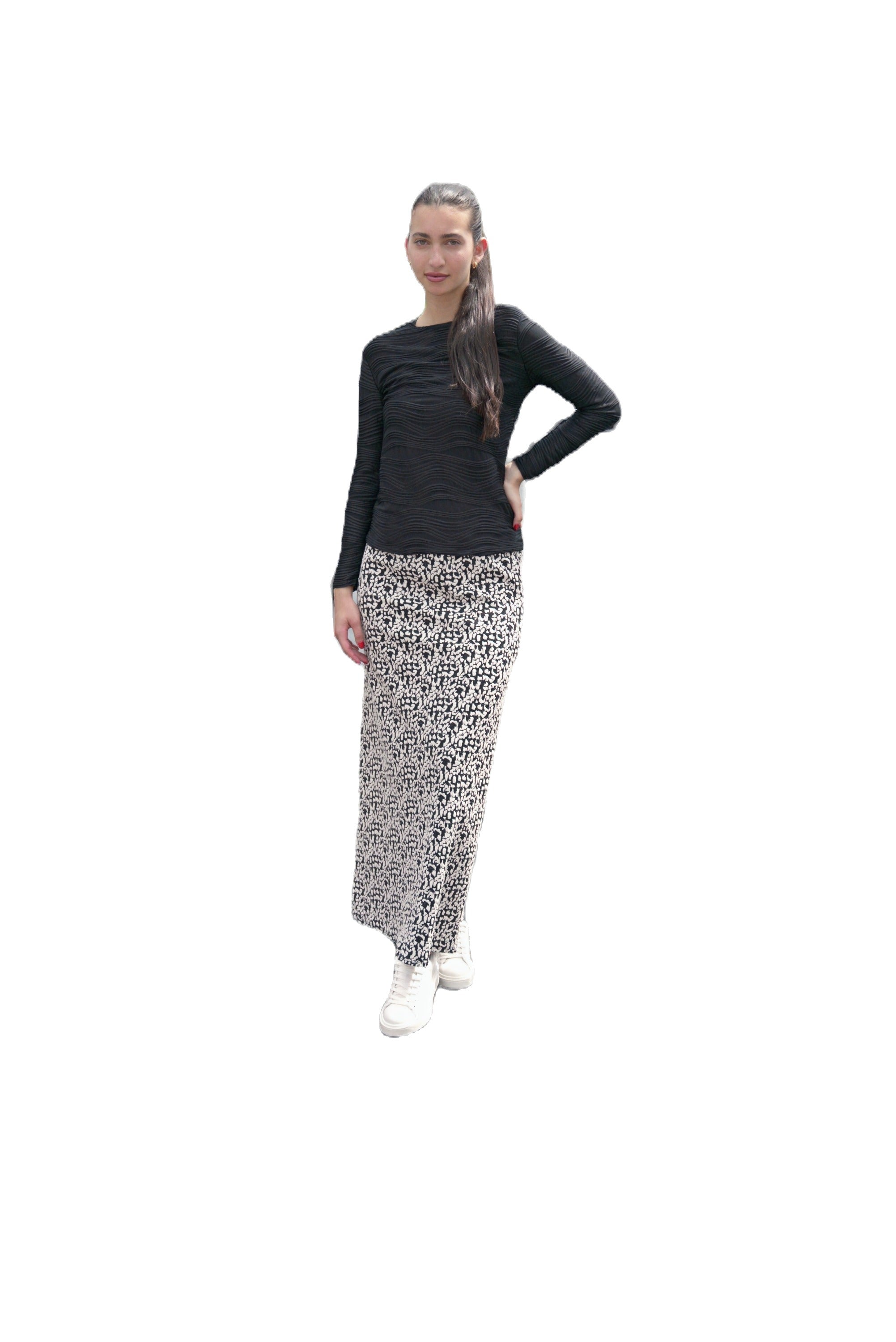 Modest Top Black Waves Plus Size image 1